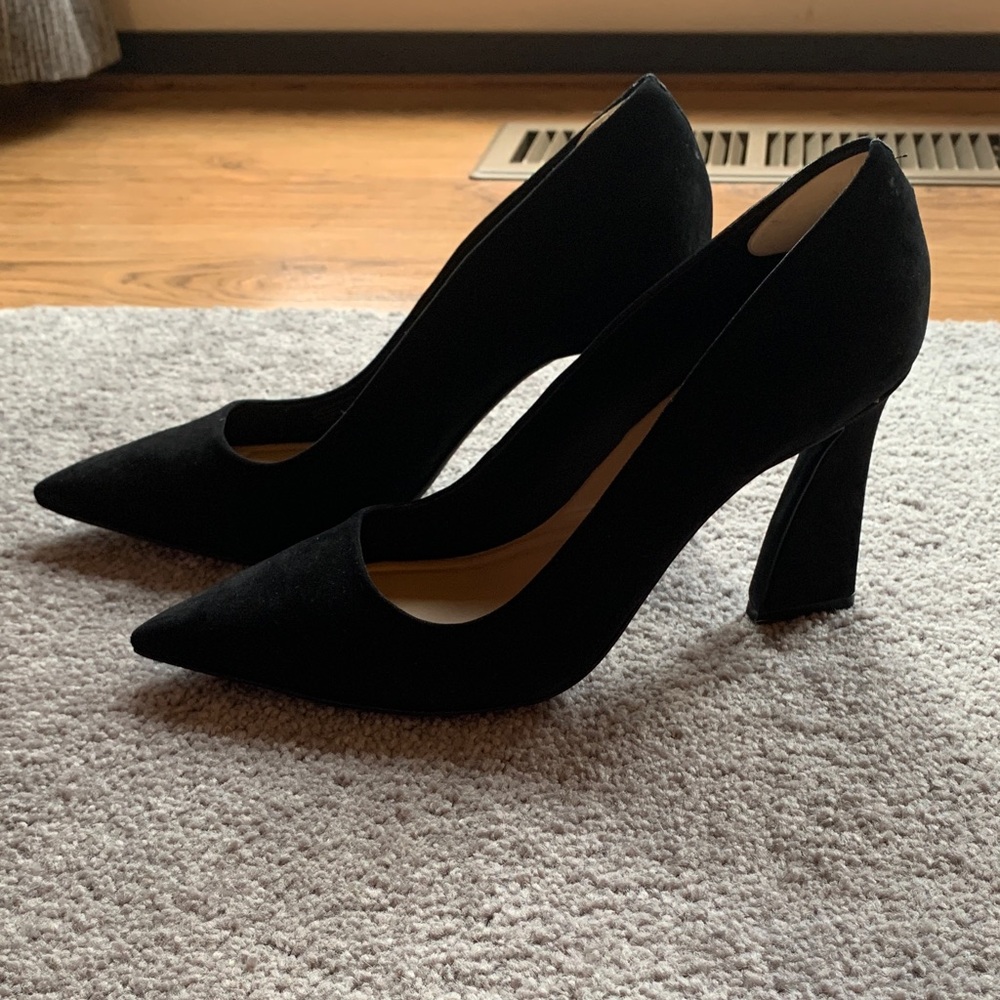 Gianni Bini Classic Black Heels